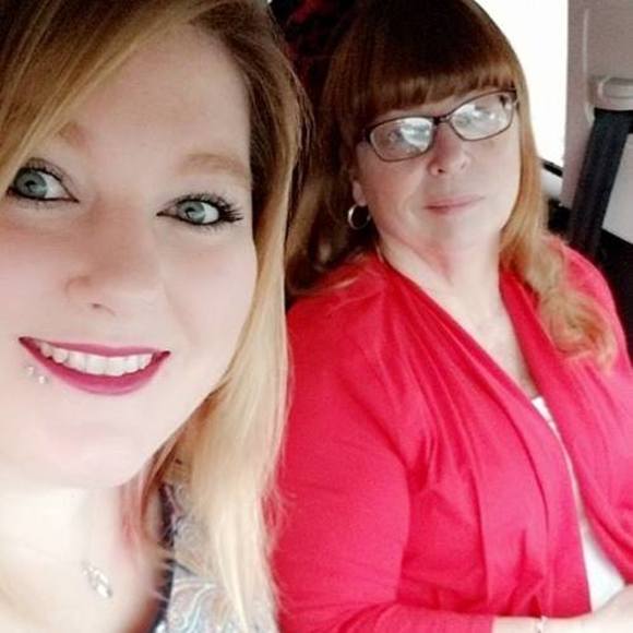 Meet your Posher, Jessica - Picture 1 of 1